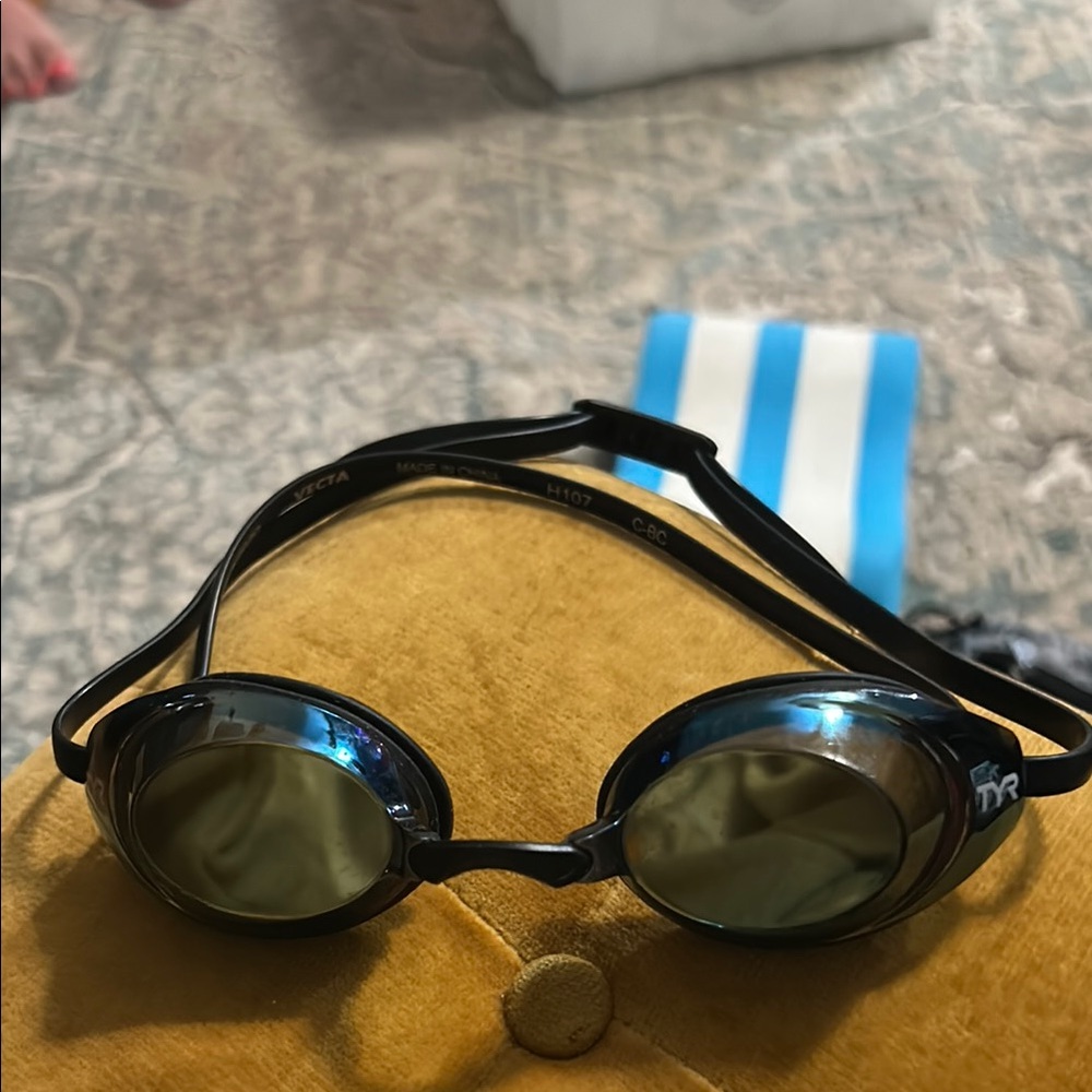 Black and Blue TYR mirrored Swim Goggles